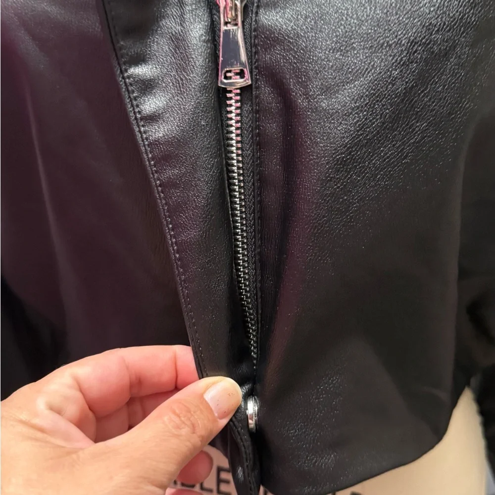 Forever 21 Black faux Leather Women's Jacket - Picture 4 of 7